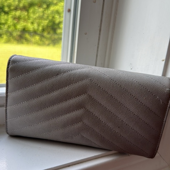 Saint Laurent Long Wallet Gray Leather - Picture 4 of 9